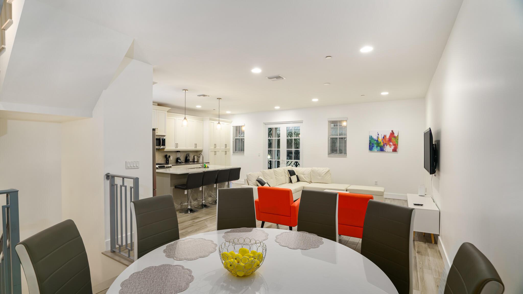 BELLA VILLAGGIO CONDO - Commercial Sale