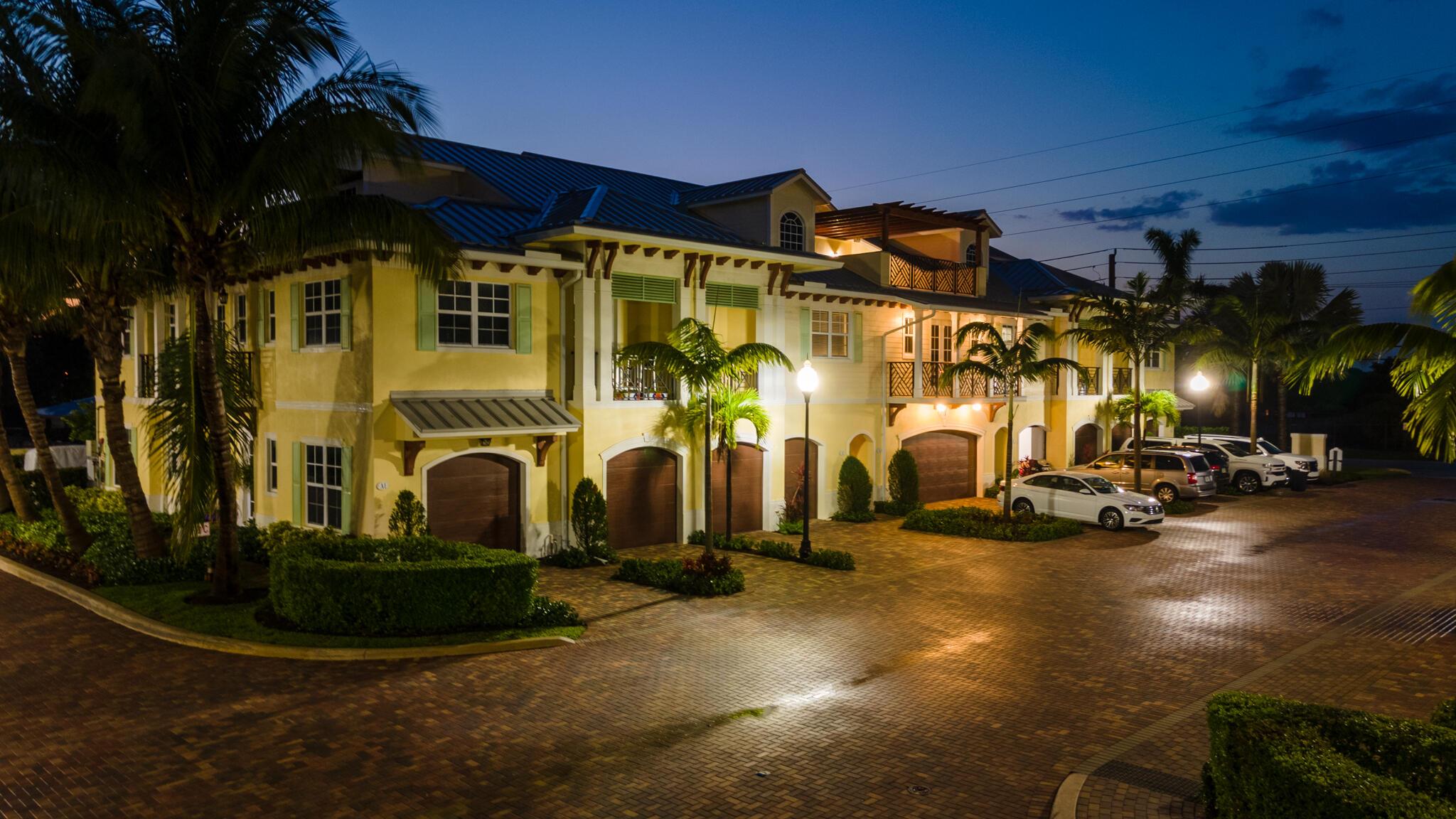 BELLA VILLAGGIO CONDO - Commercial Sale