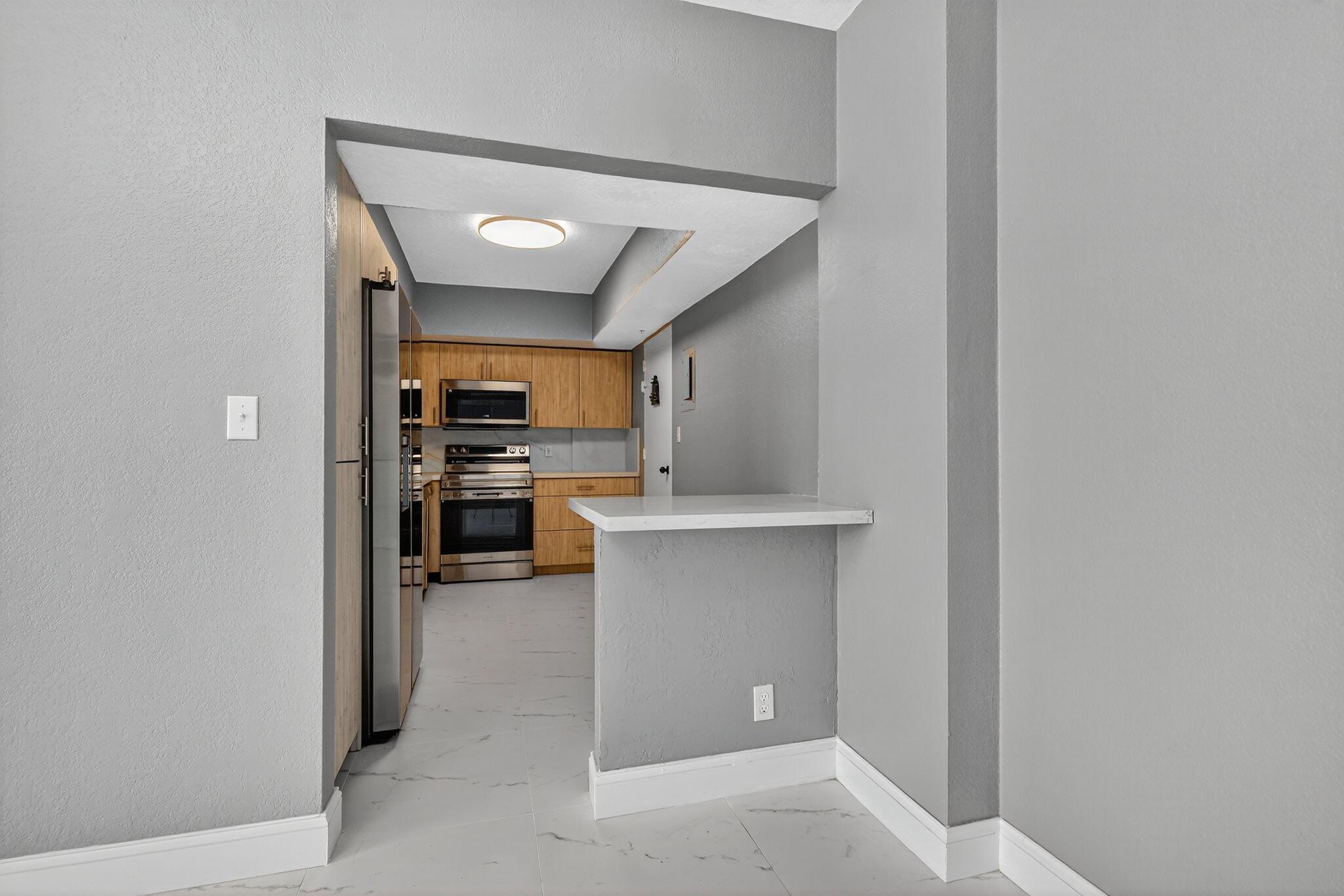 TIDES ON HOLLYWOOD BEACH - Residential Lease