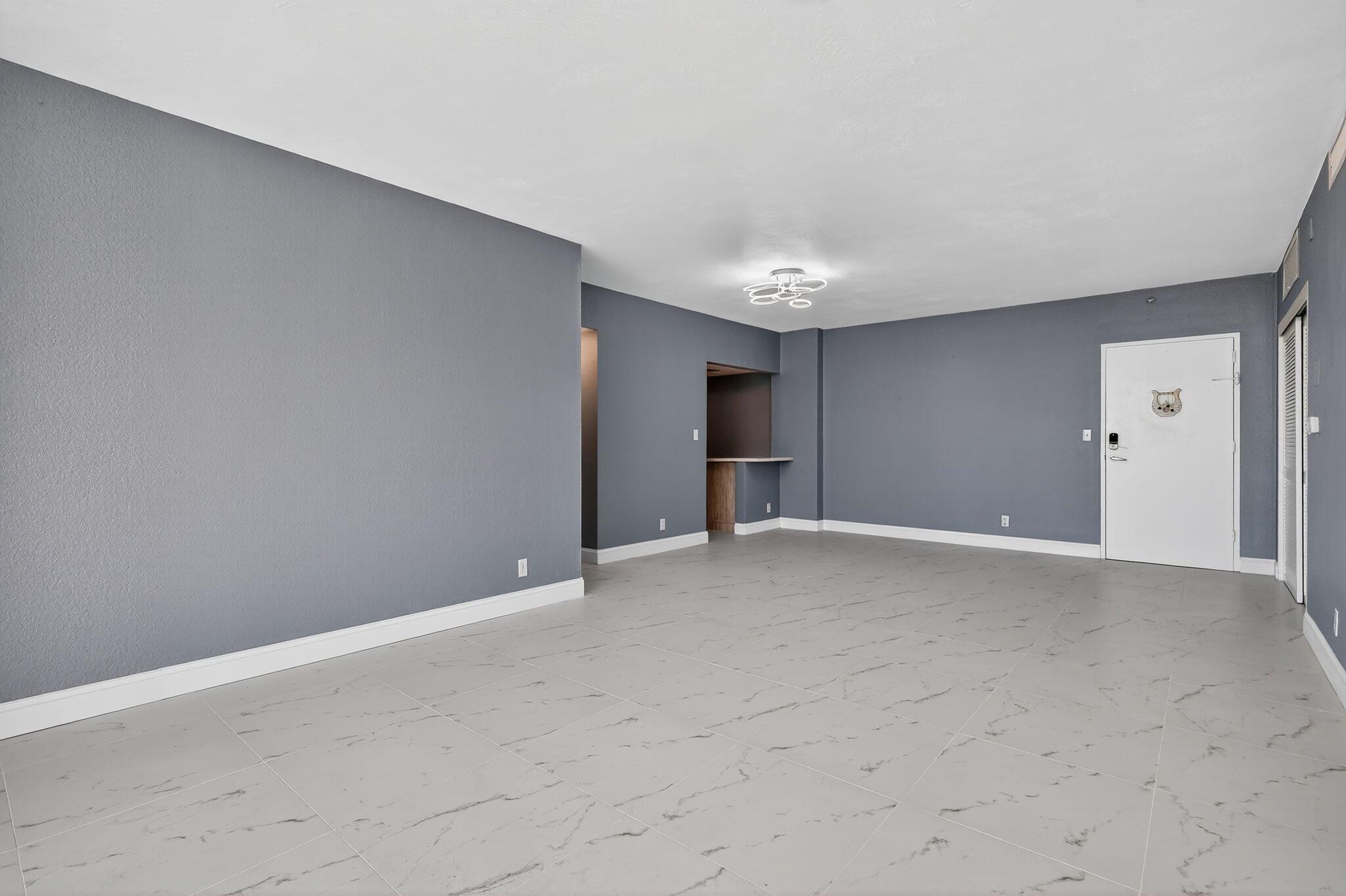 TIDES ON HOLLYWOOD BEACH - Residential Lease