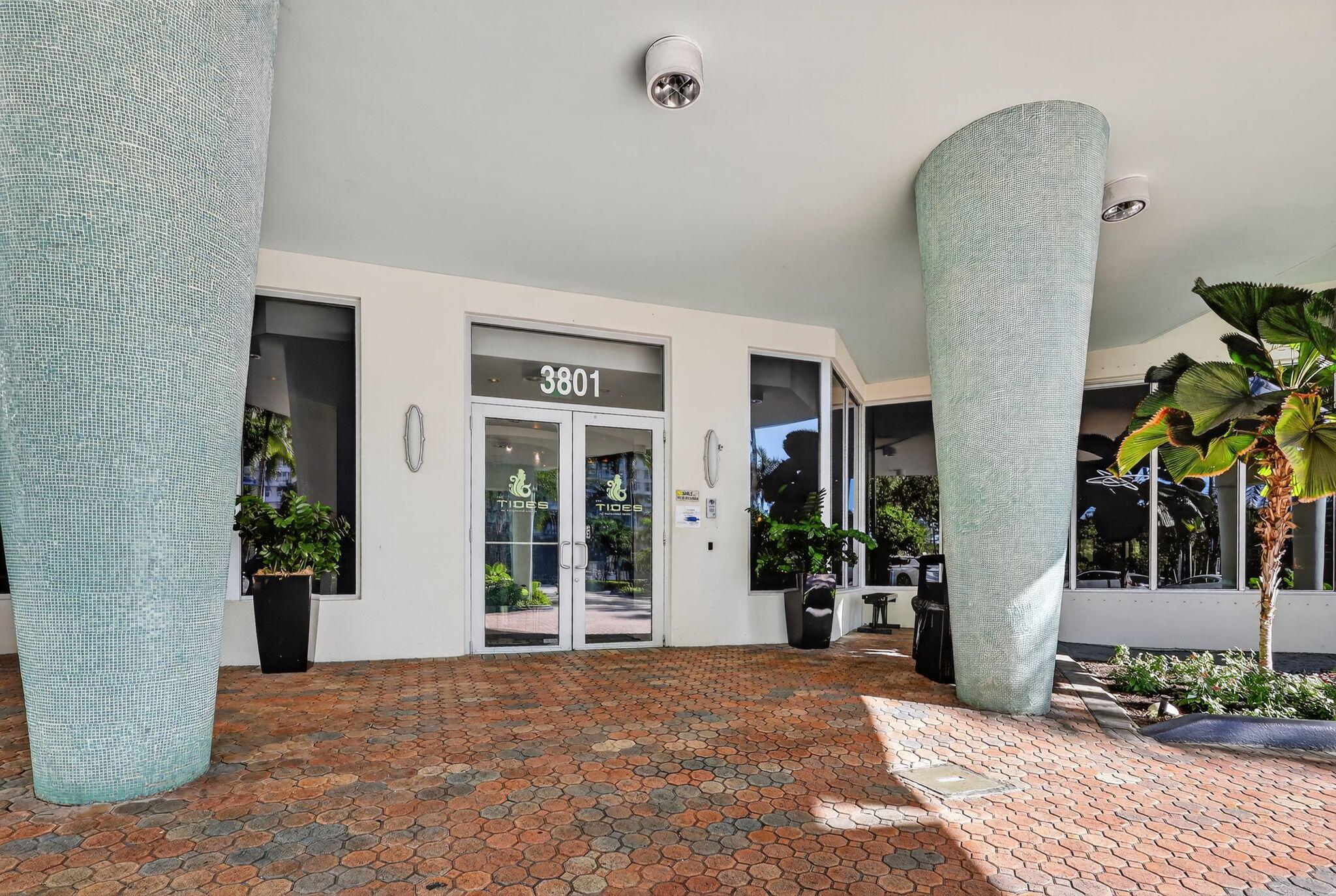 TIDES ON HOLLYWOOD BEACH - Residential Lease