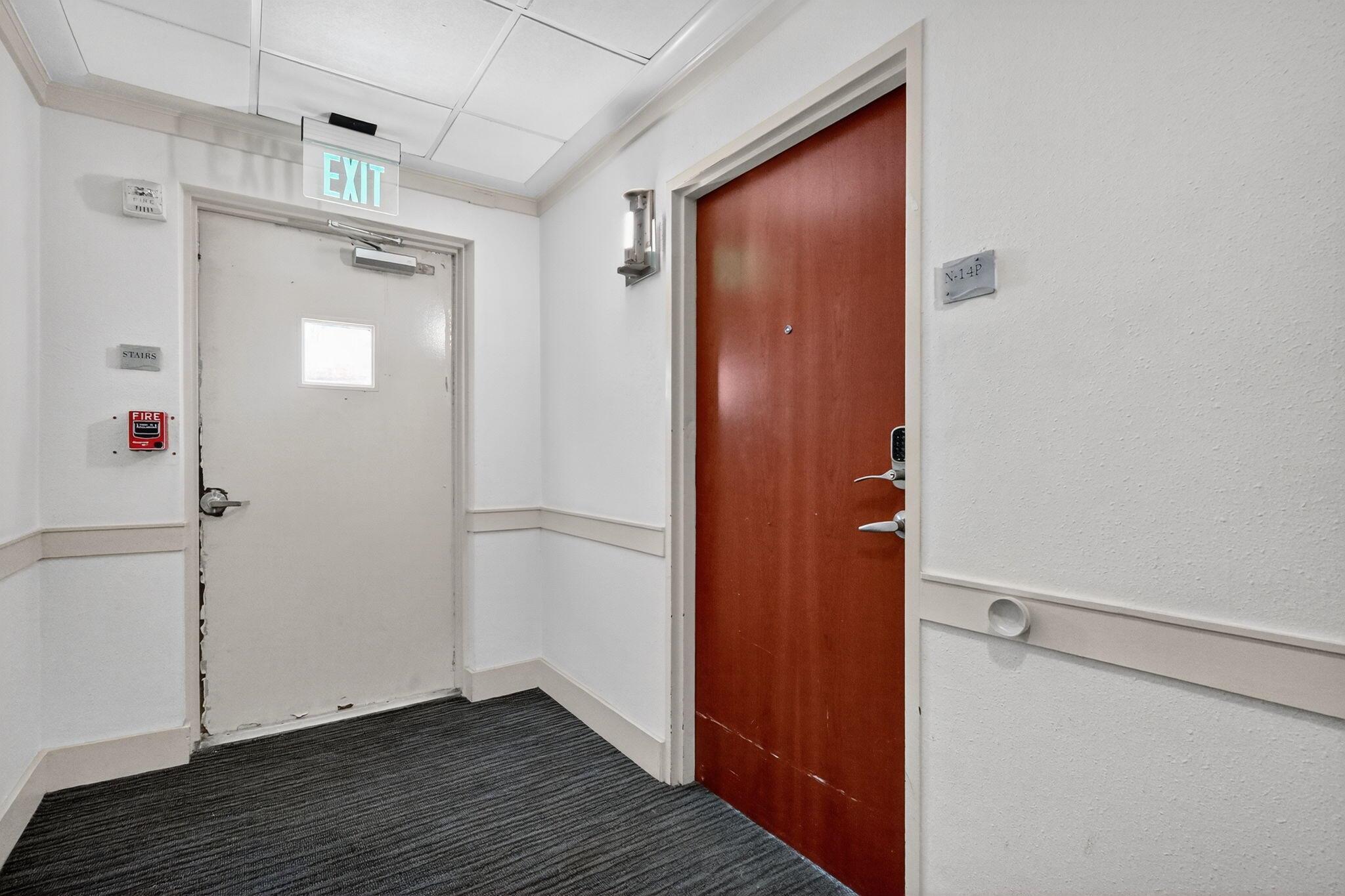 TIDES ON HOLLYWOOD BEACH - Residential Lease