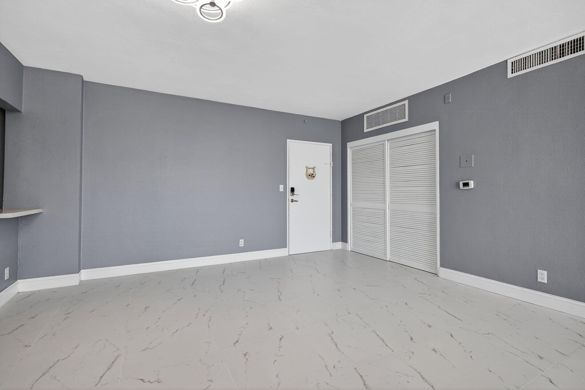 TIDES ON HOLLYWOOD BEACH - Residential Lease