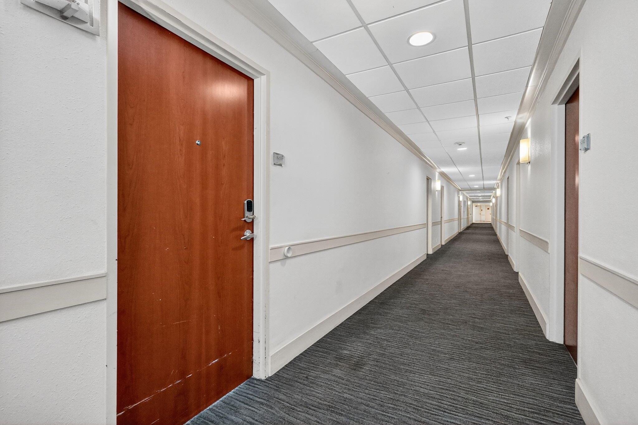 TIDES ON HOLLYWOOD BEACH - Residential Lease