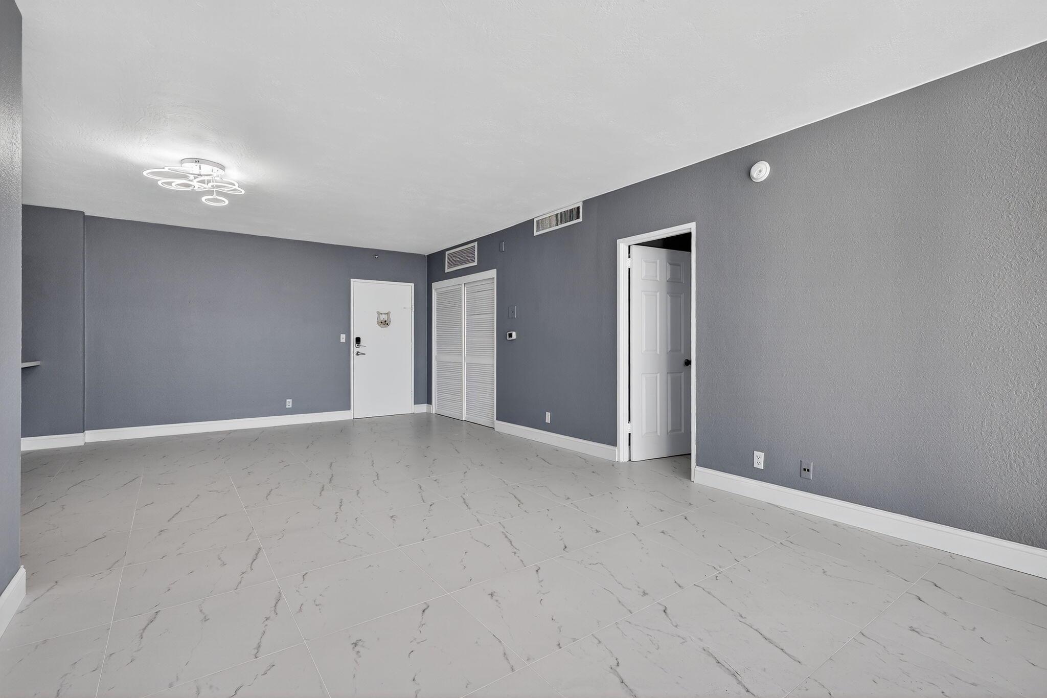 TIDES ON HOLLYWOOD BEACH - Residential Lease