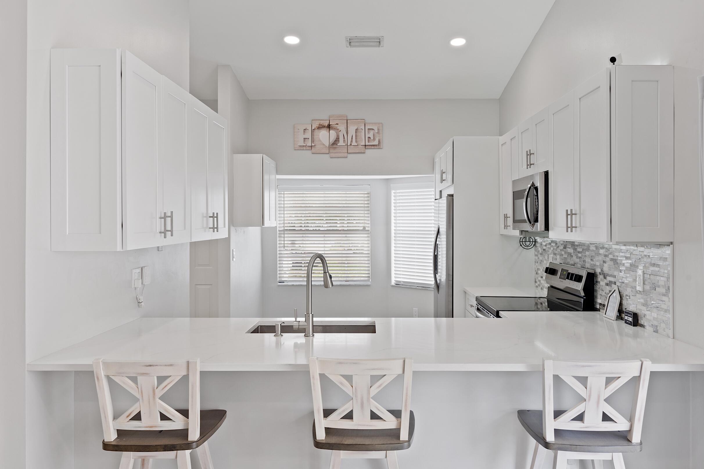 BOYNTON LAKES 6 - Residential