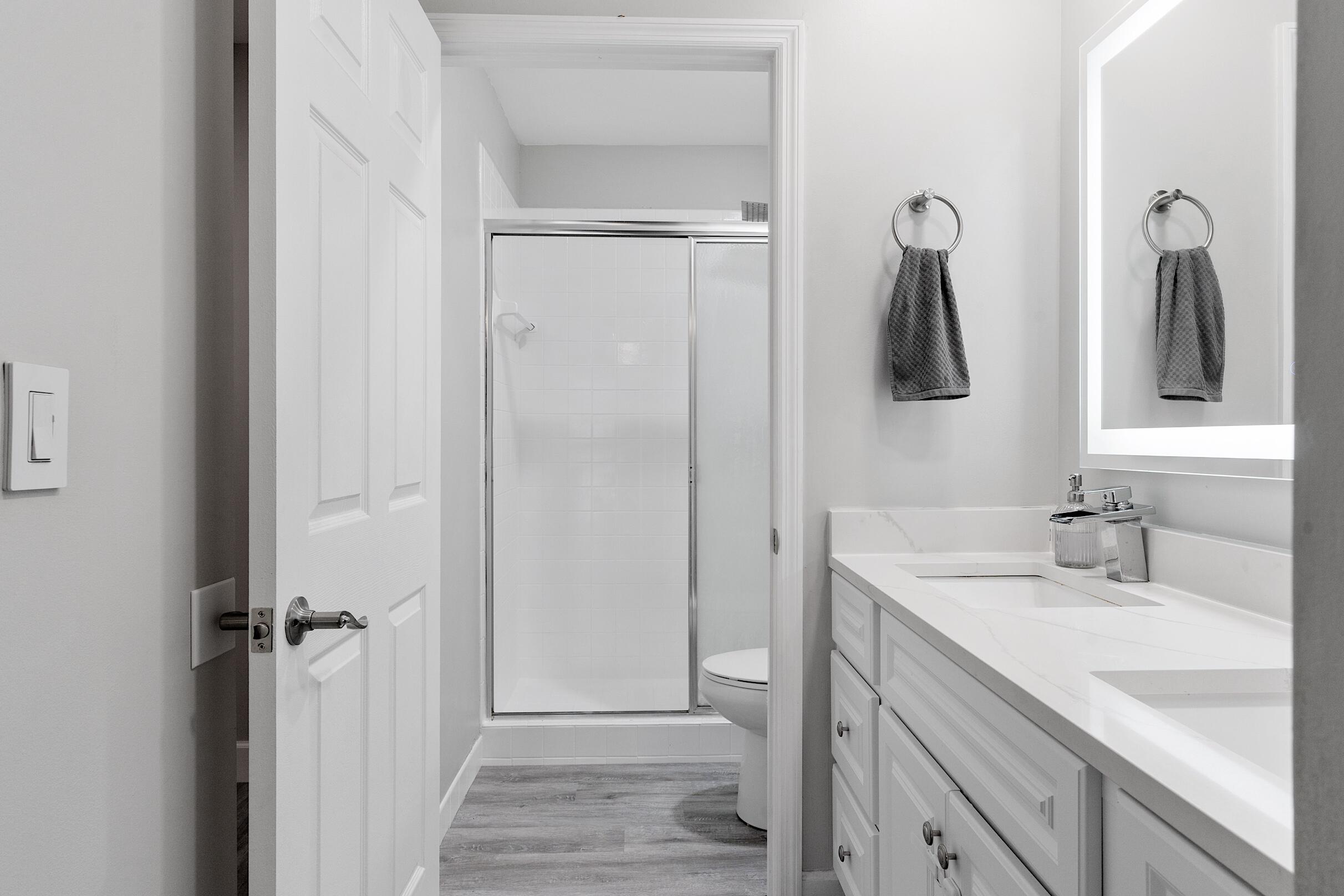 BOYNTON LAKES 6 - Residential