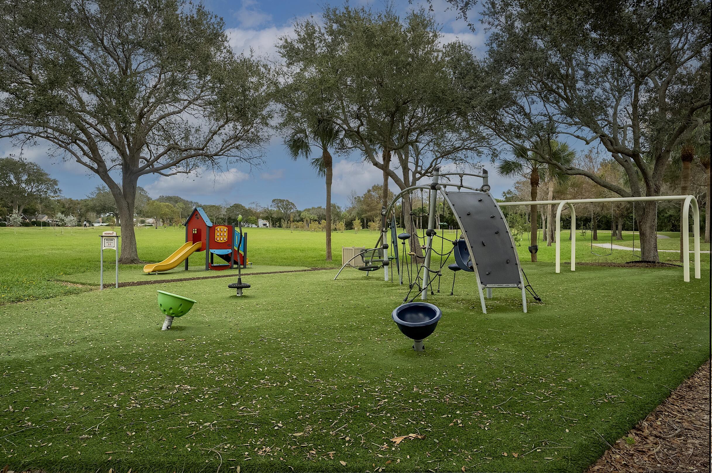 BOYNTON LAKES 6 - Residential