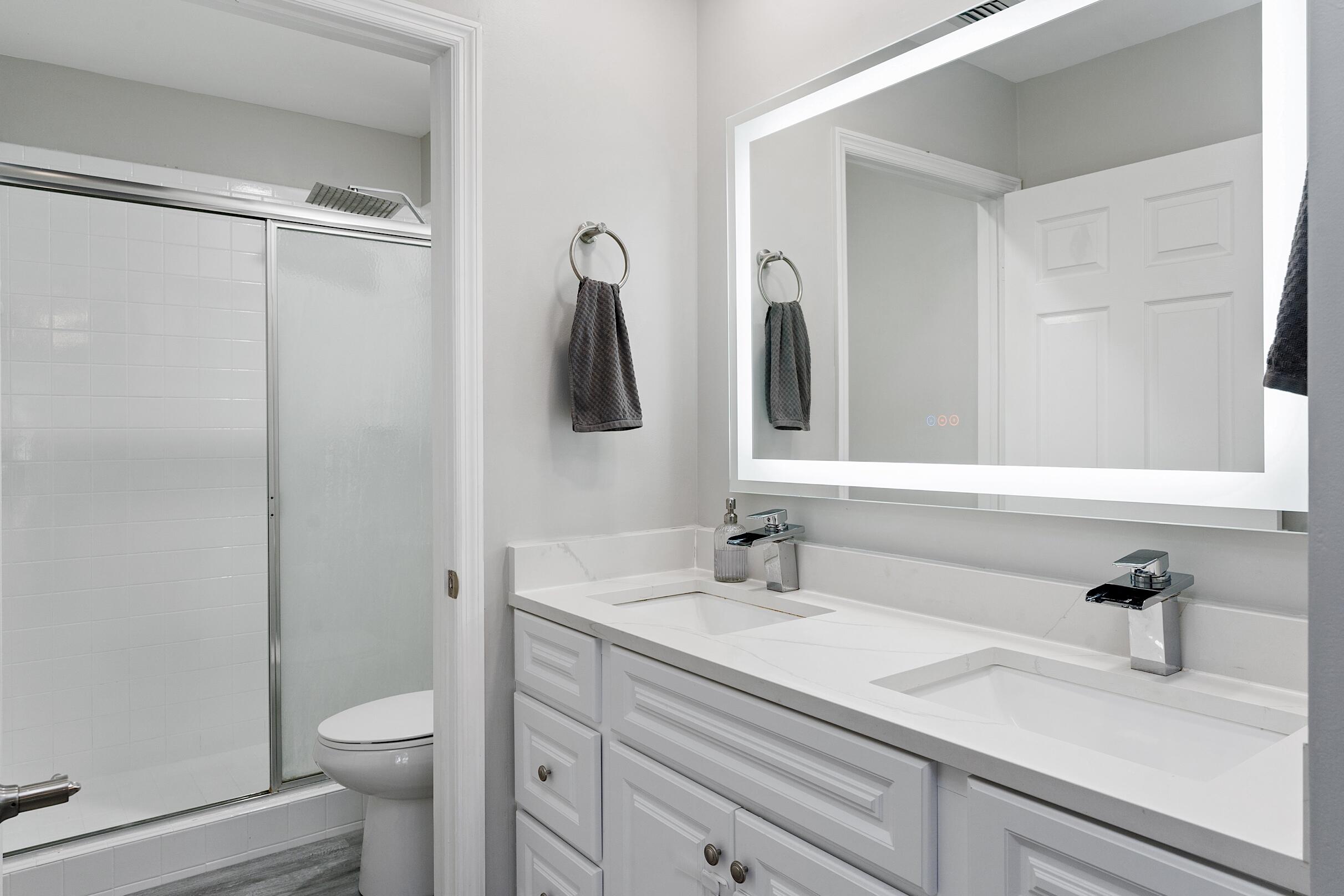 BOYNTON LAKES 6 - Residential