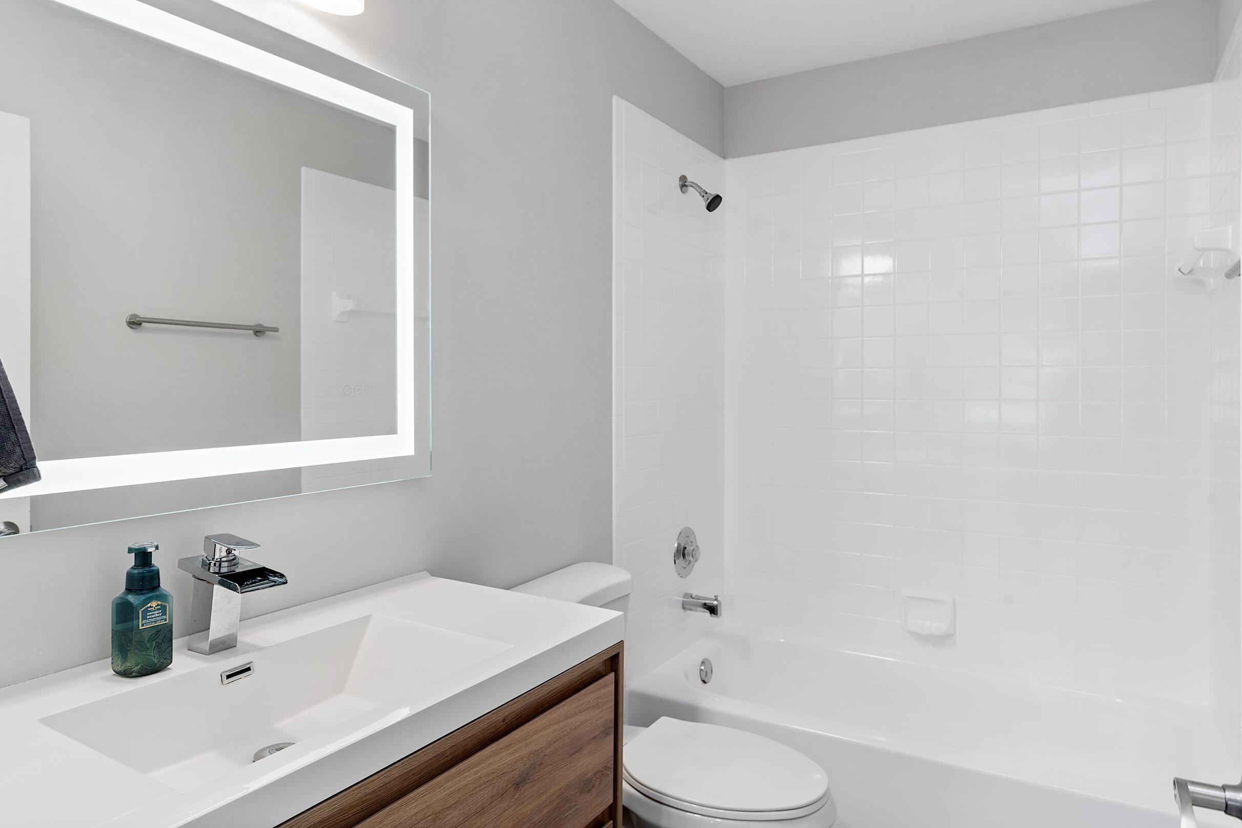 BOYNTON LAKES 6 - Residential