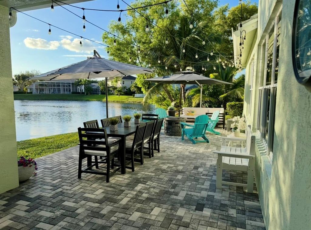 Photo of 265 Swallowtail Lane, Jupiter, FL 33458 (MLS # R11144118)