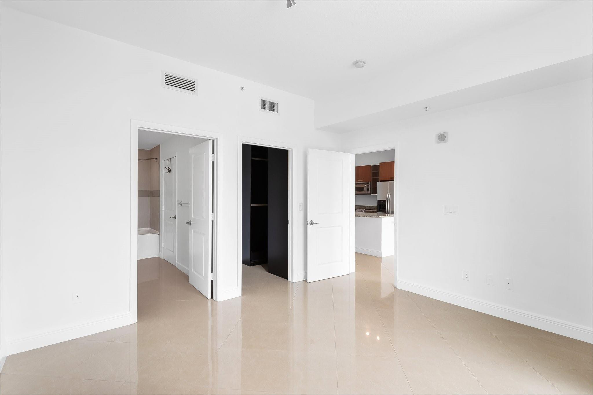 Ocean Marine Yacht Club - Residential