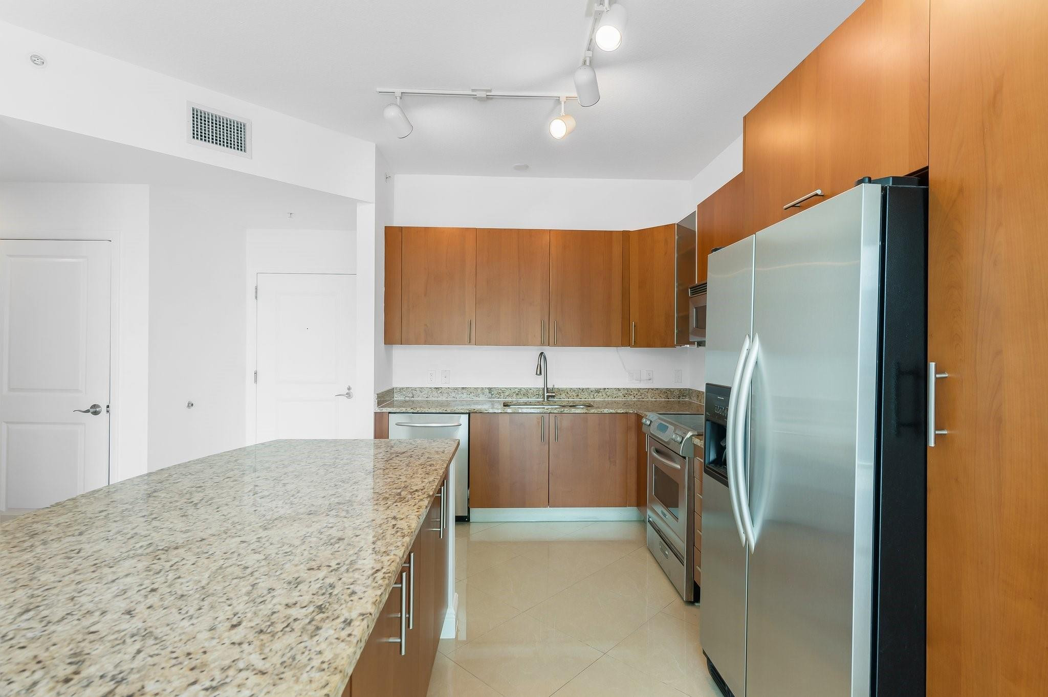 Ocean Marine Yacht Club - Residential