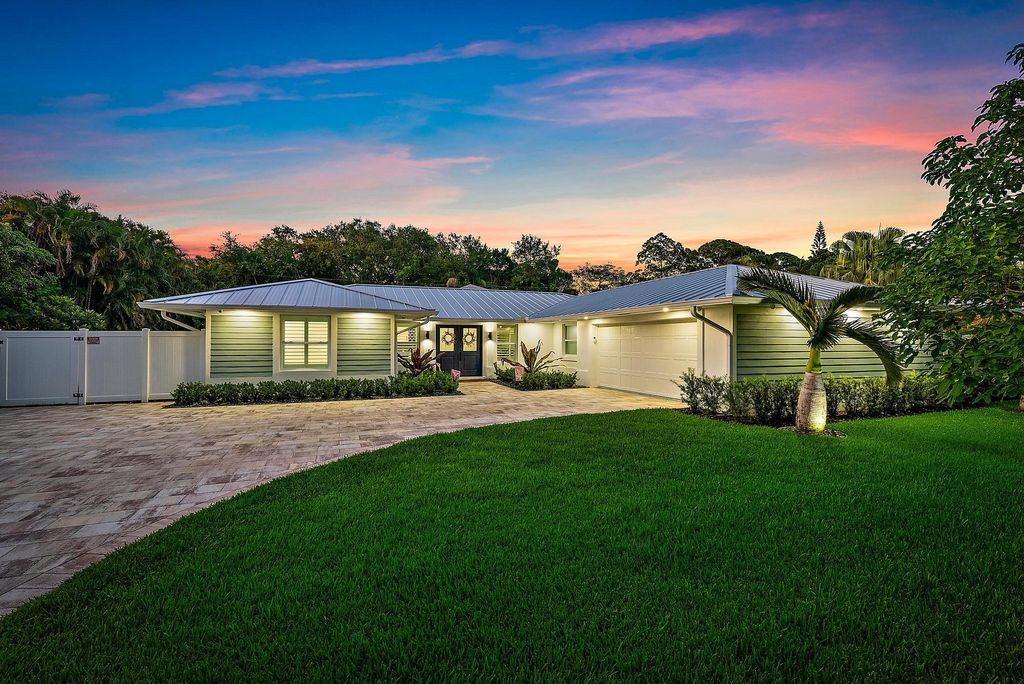 Photo of 5635 Shirley Drive, Jupiter, FL 33458 (MLS # R10996065)