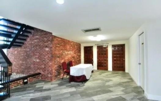 Lauderdale Oaks - Residential Lease