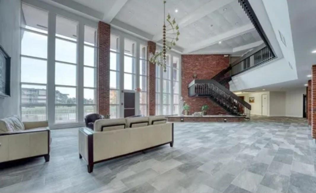 Lauderdale Oaks - Residential Lease