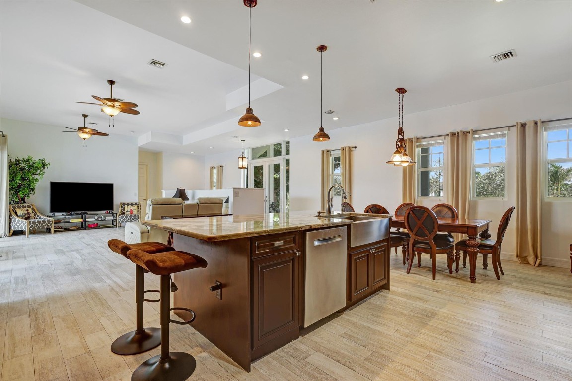 Sunshine Ranches - Residential