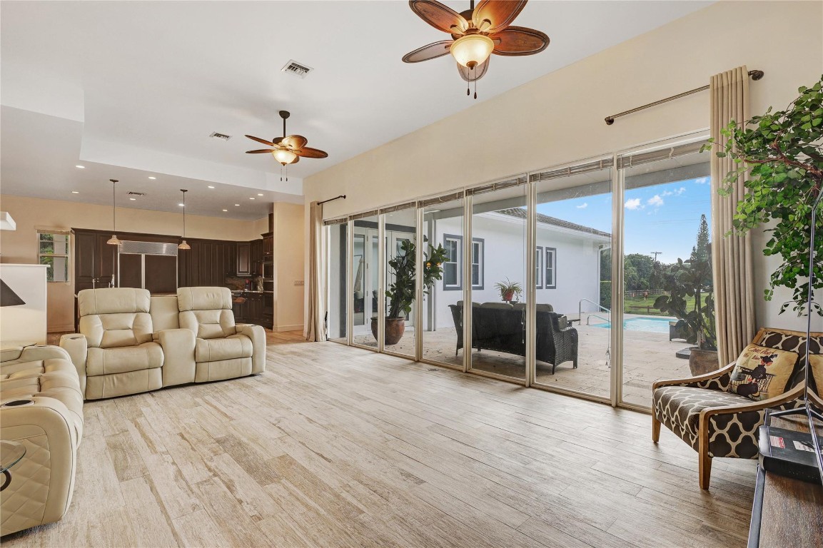 Sunshine Ranches - Residential