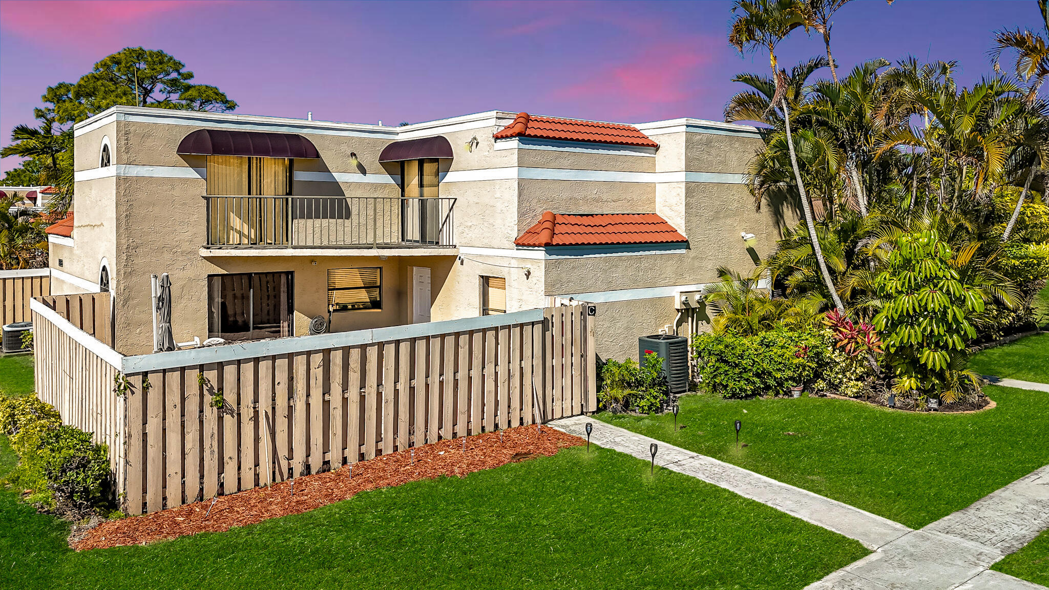 LE VILLAGE DE PROVENCE 2 - Residential