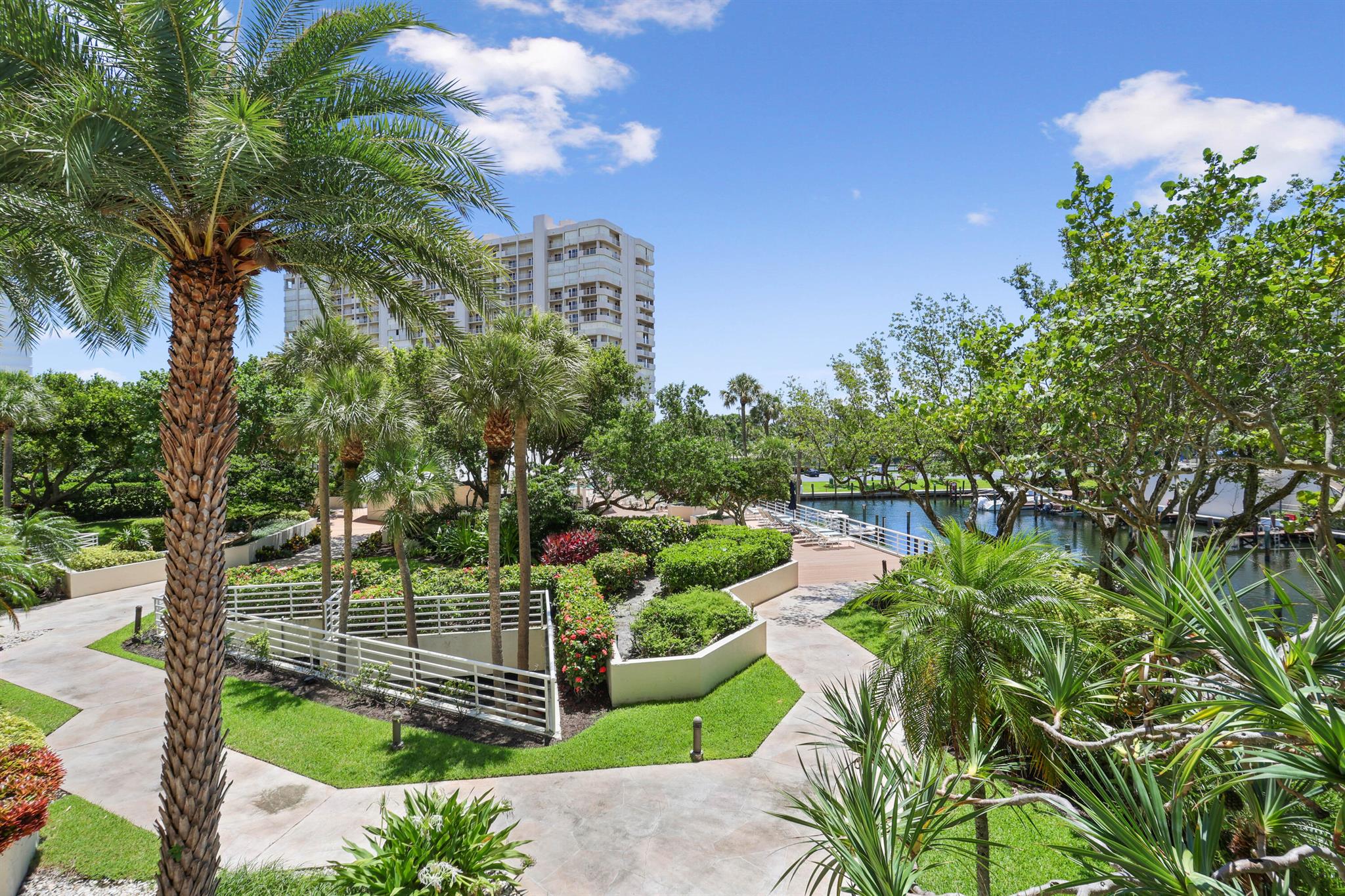 4201 N Ocean Boulevard 208