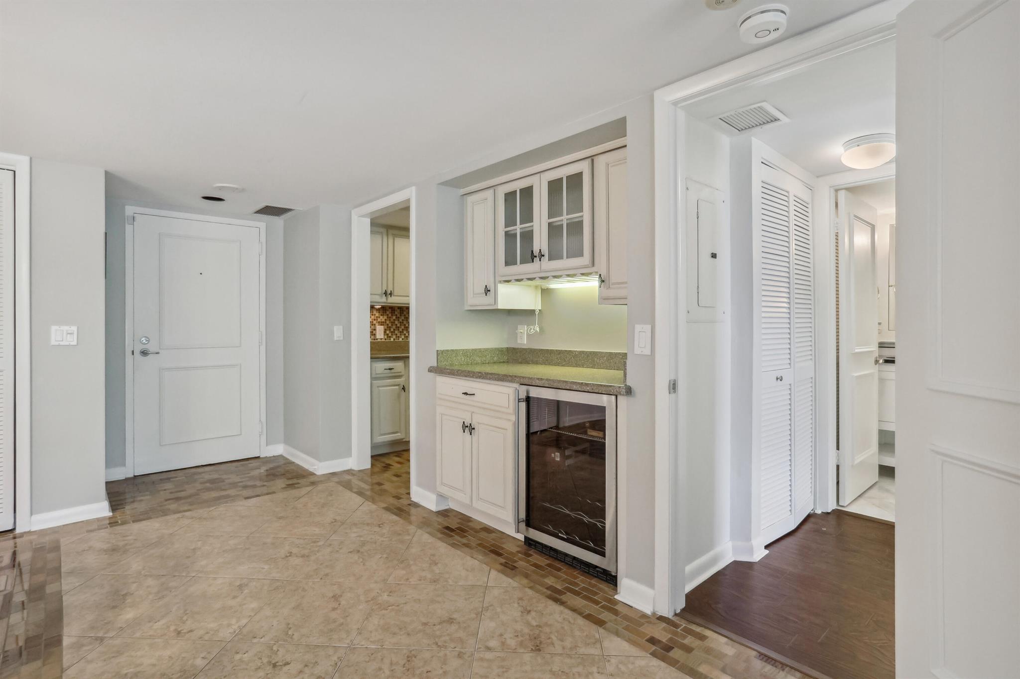 4201 N Ocean Boulevard 208