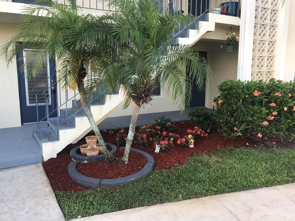 Photo of 813 Hummingbird Way #4a, North Palm Beach, FL 33408 (MLS # R10794347)