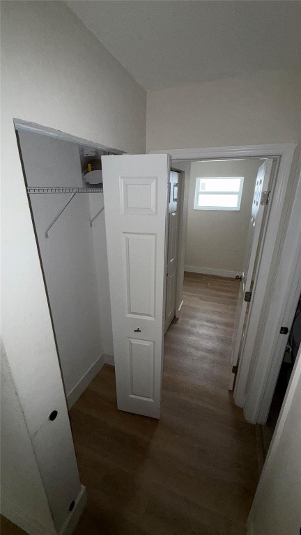 800 Moffett Street 01