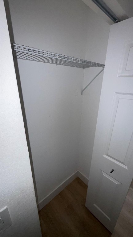 800 Moffett Street 01