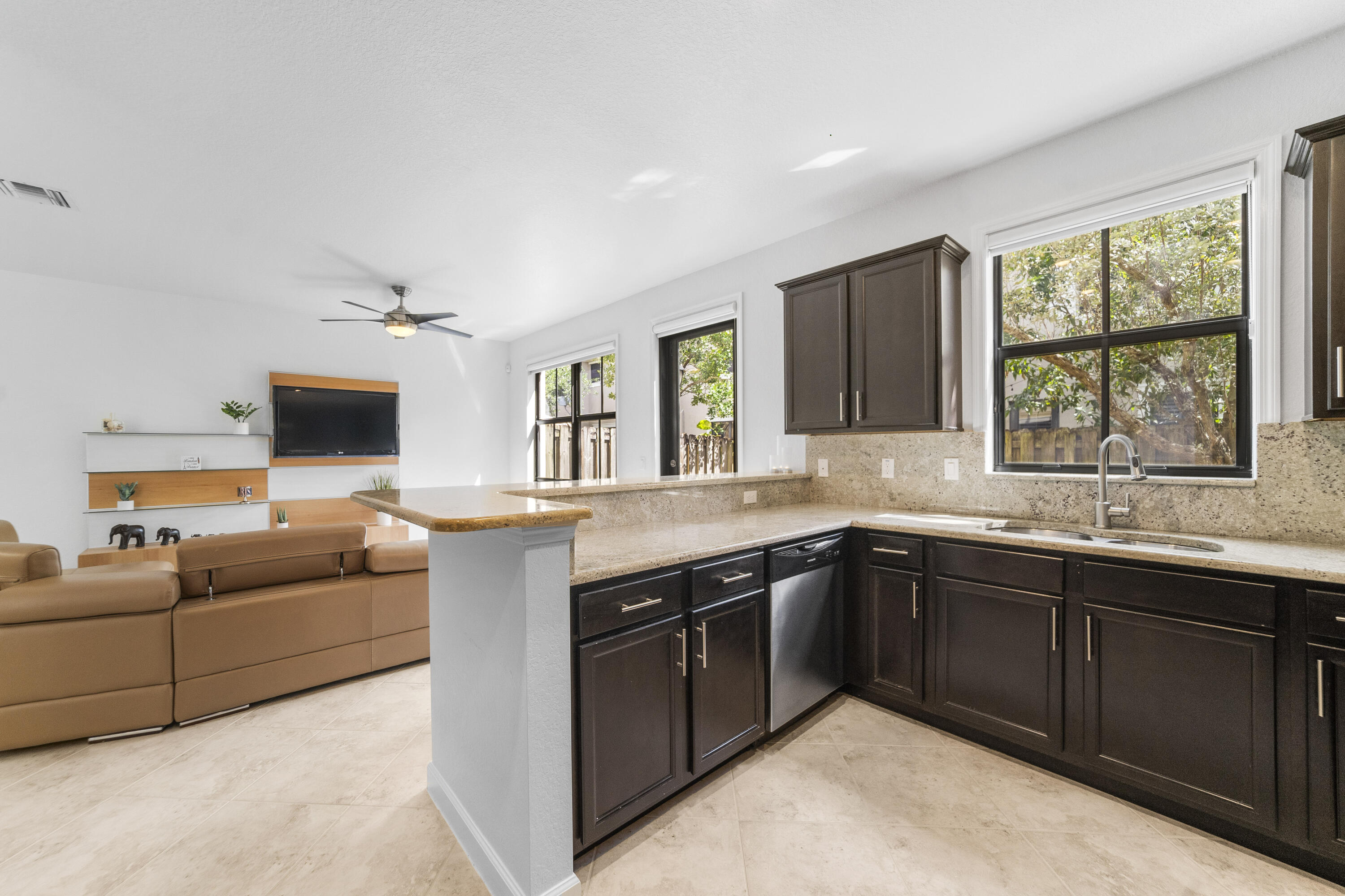 TOWN PARC - Residential