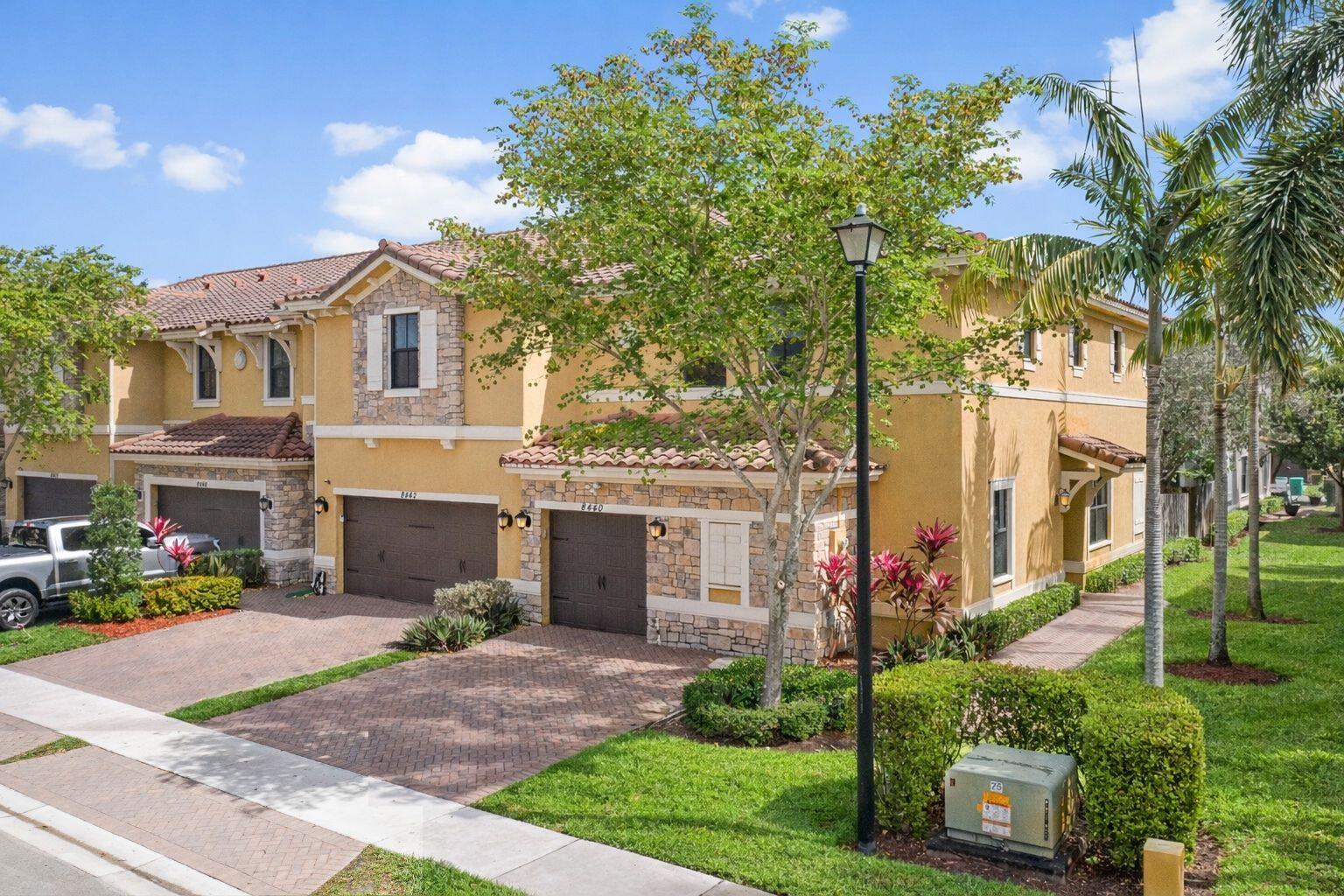 TOWN PARC - Residential