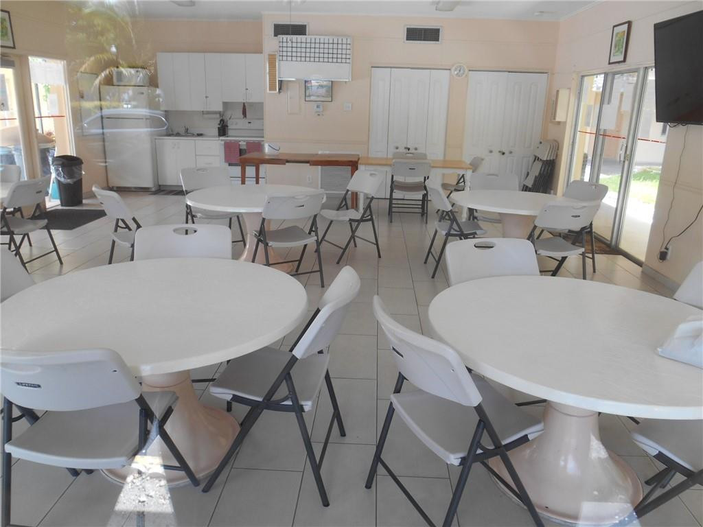 WARRENTON HOUSE - Residential