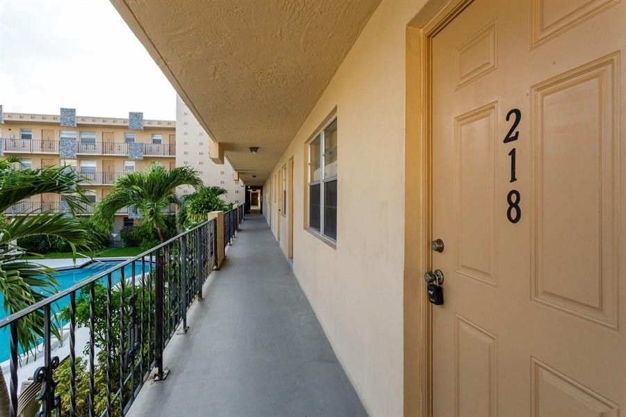 WARRENTON HOUSE - Residential