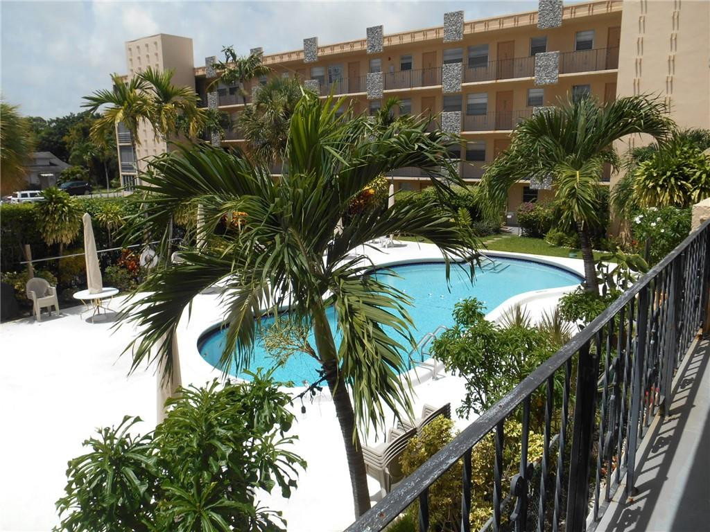 WARRENTON HOUSE - Residential