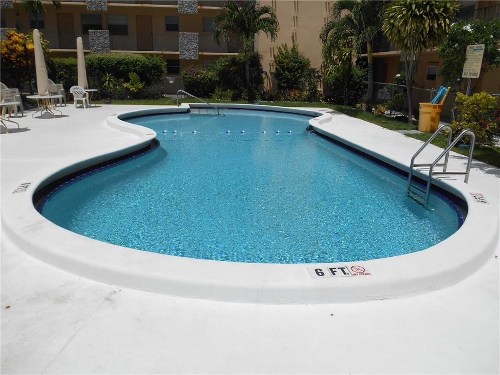 WARRENTON HOUSE - Residential