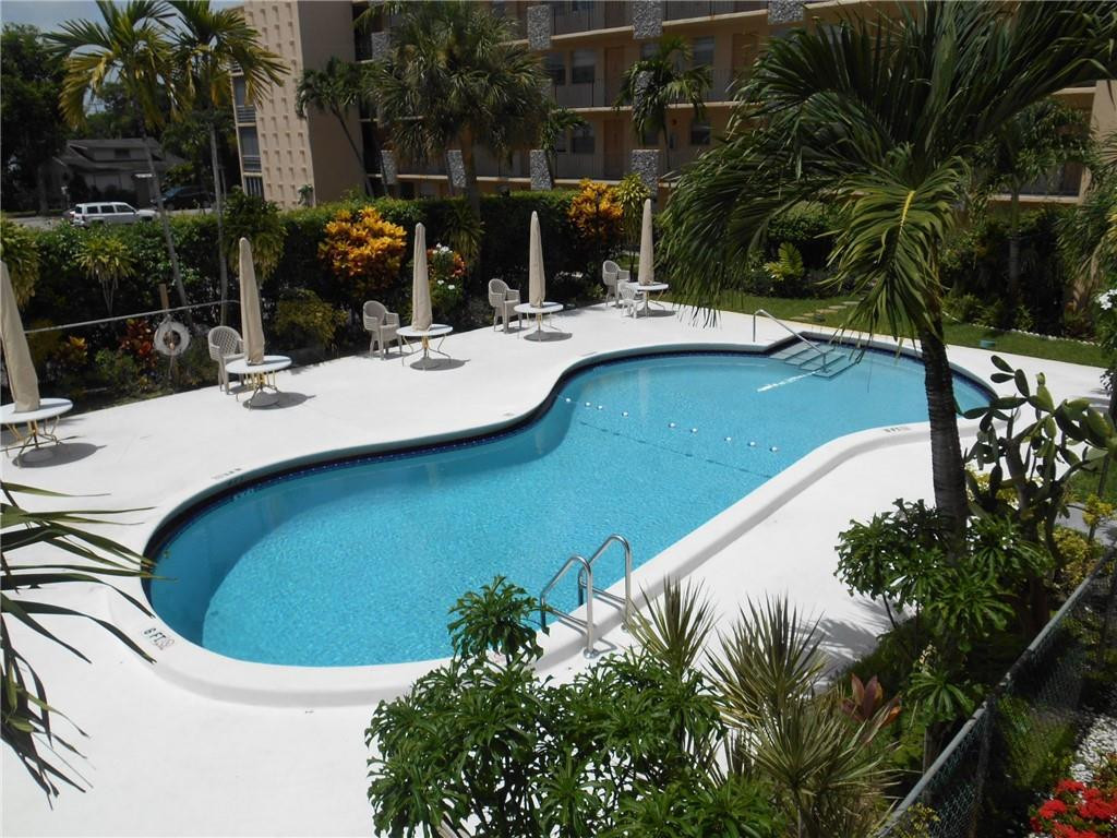 WARRENTON HOUSE - Residential