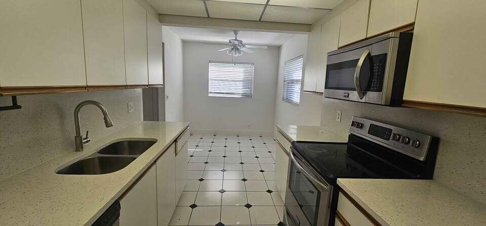 CAMBRIDGE AT CENTURY VILL - Residential Lease