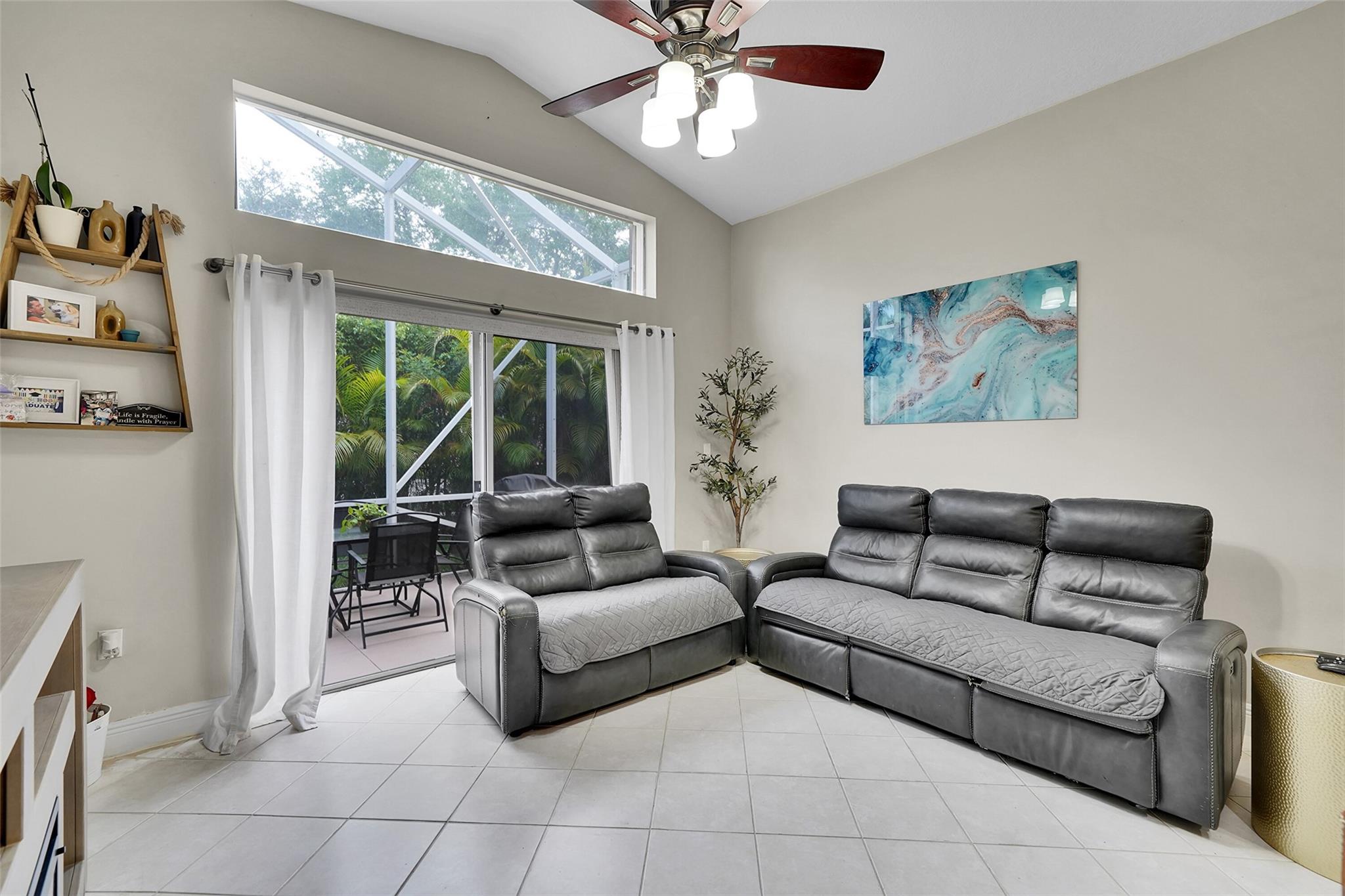 Wyndham Circle 157-9 B - Residential