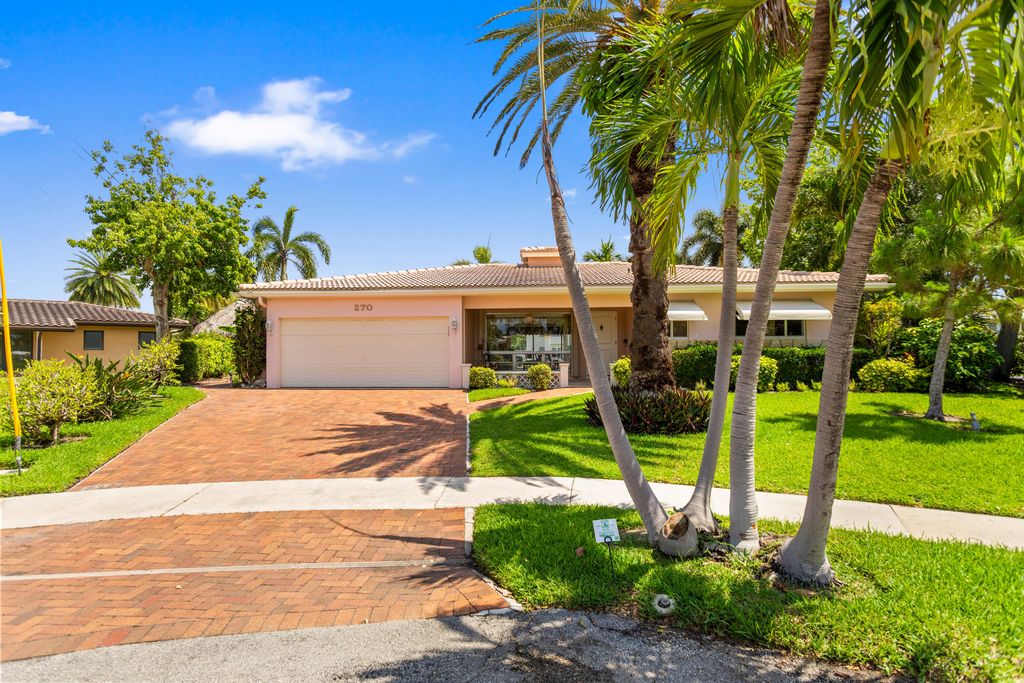 Photo of 270 SE 5th Terrace, Pompano Beach, FL 33060 (MLS # B26029684)