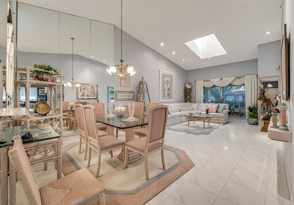 6459 Mill Pointe Circle