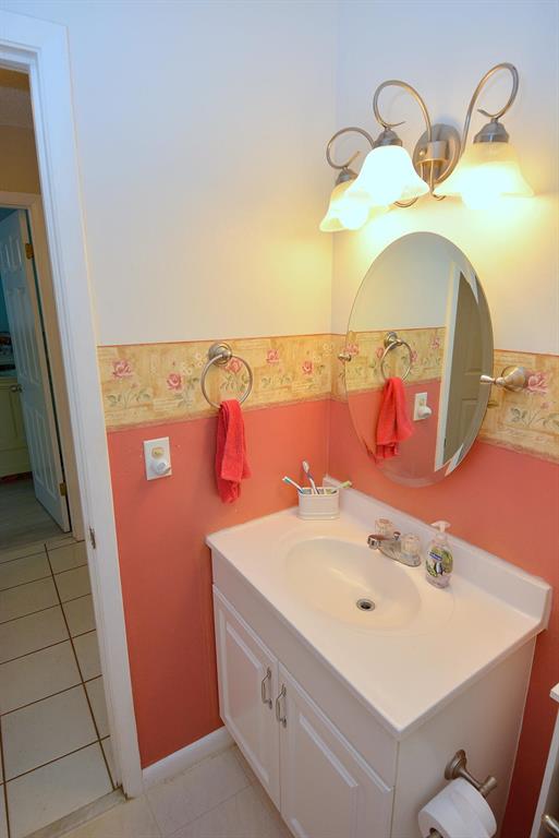 PALM LAKE ESTATES & ZORAT - Residential