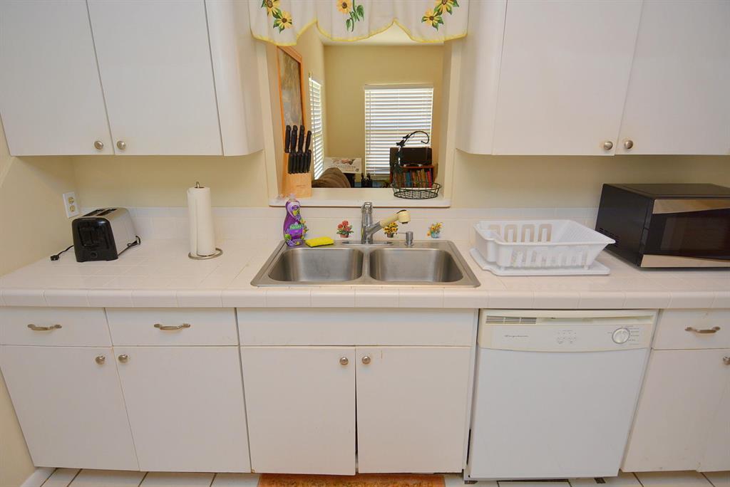 PALM LAKE ESTATES & ZORAT - Residential