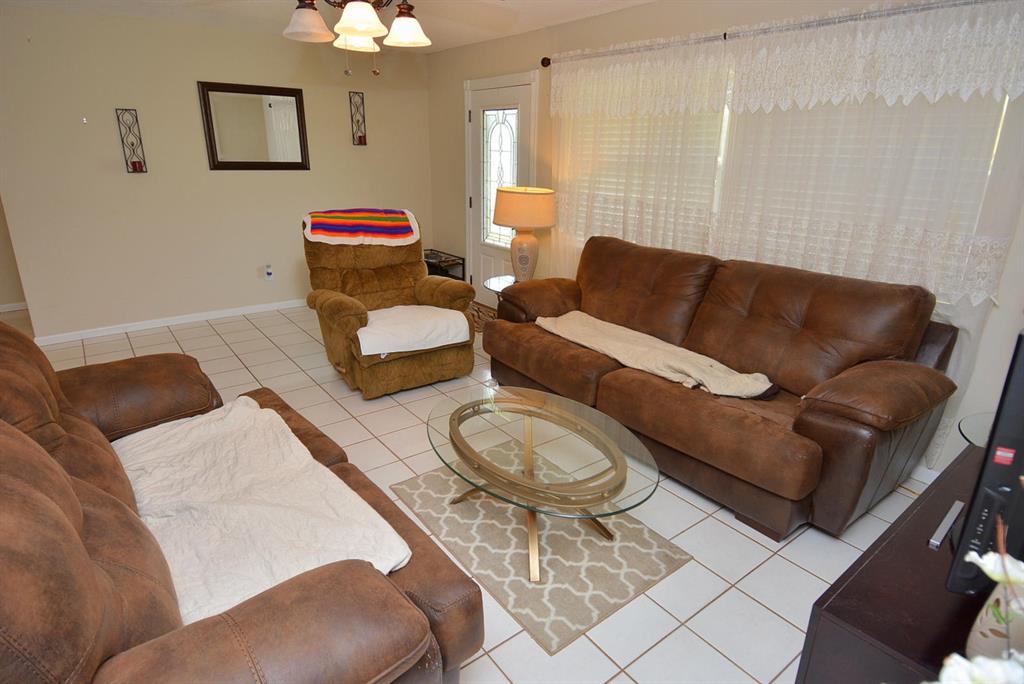 PALM LAKE ESTATES & ZORAT - Residential