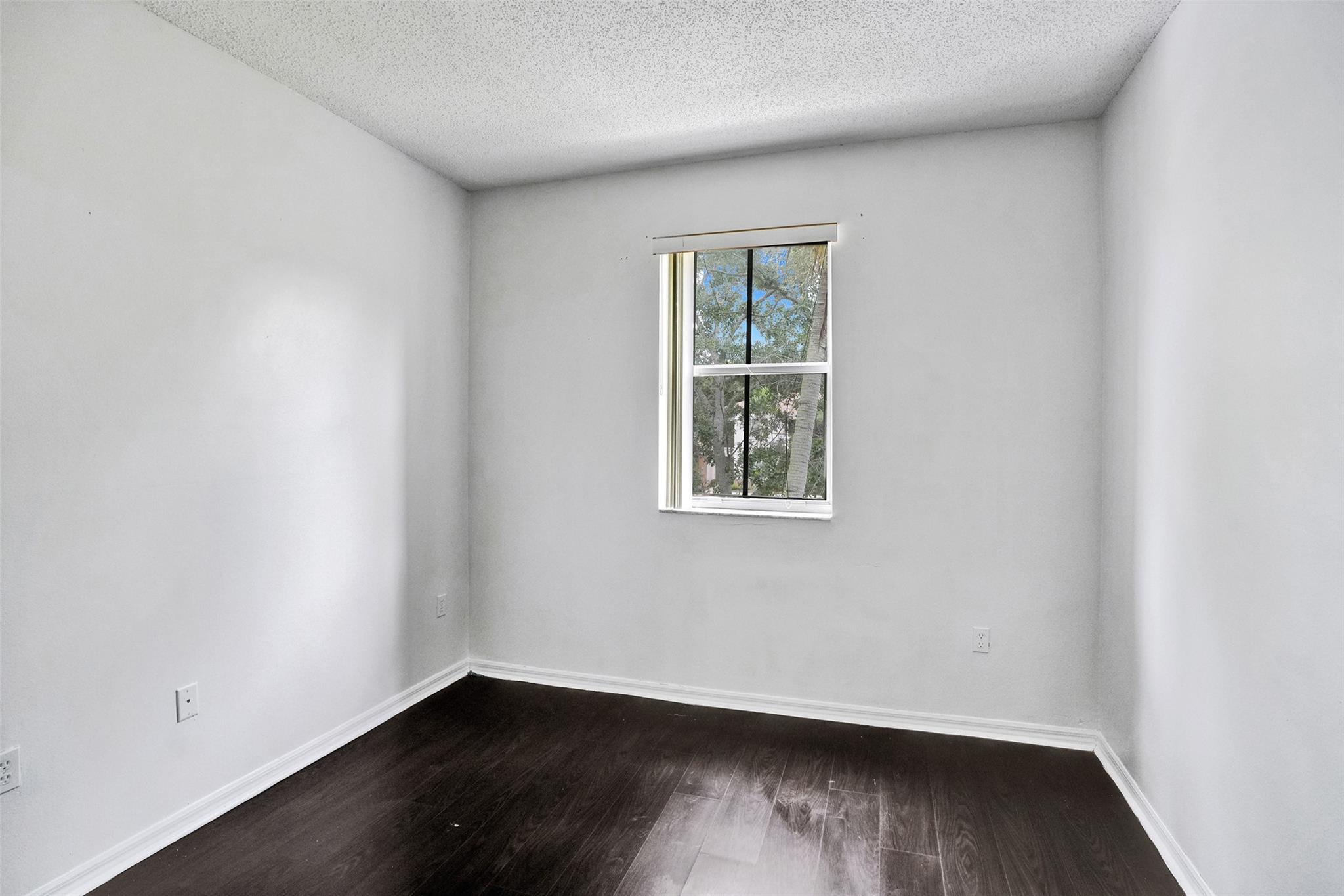 Marbella Cove - Residential