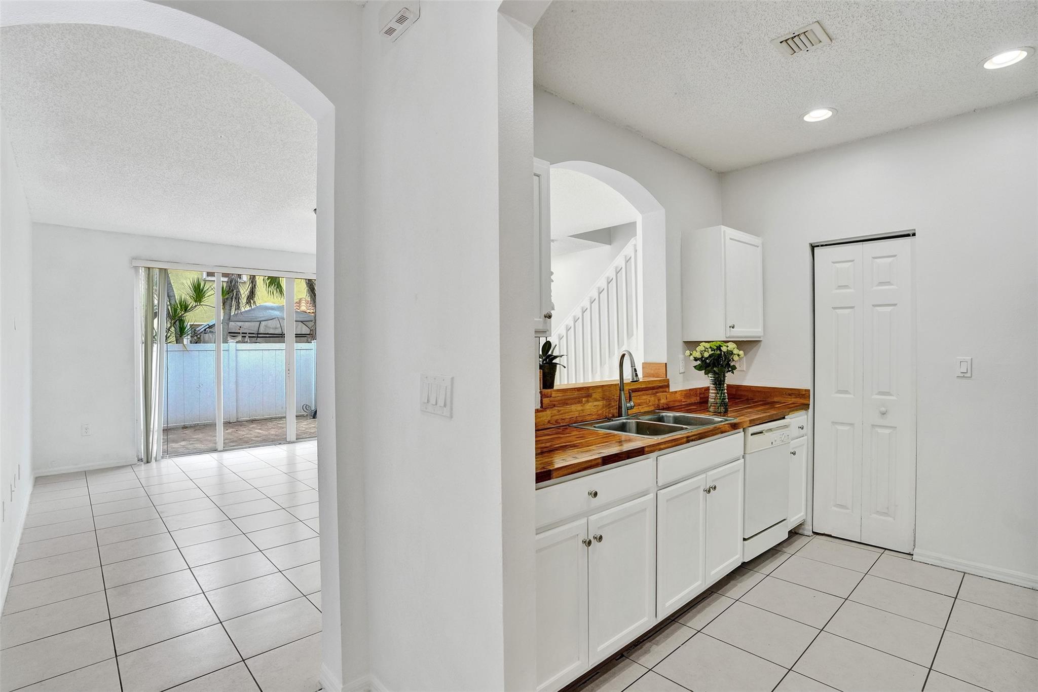 Marbella Cove - Residential