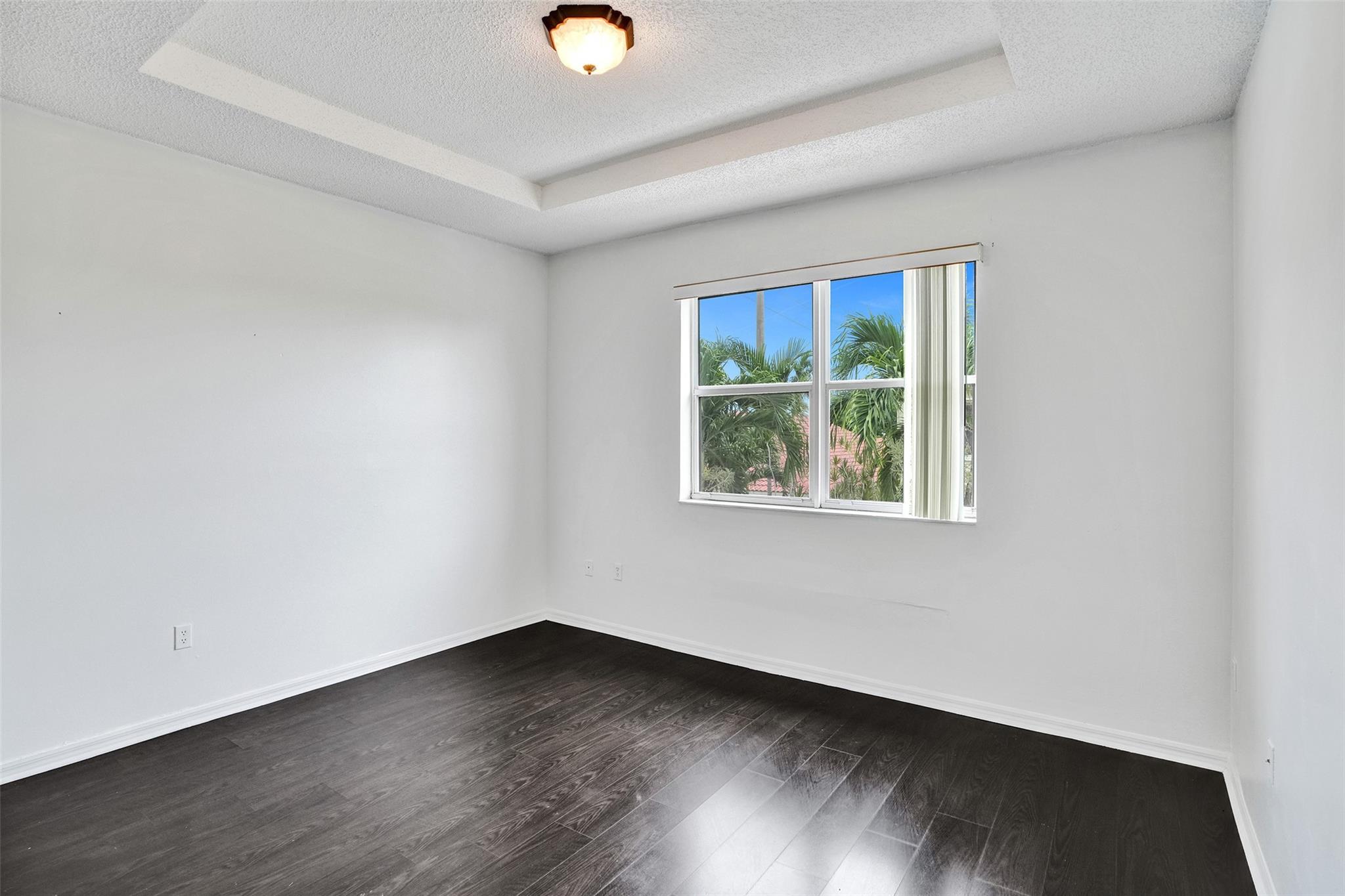 Marbella Cove - Residential