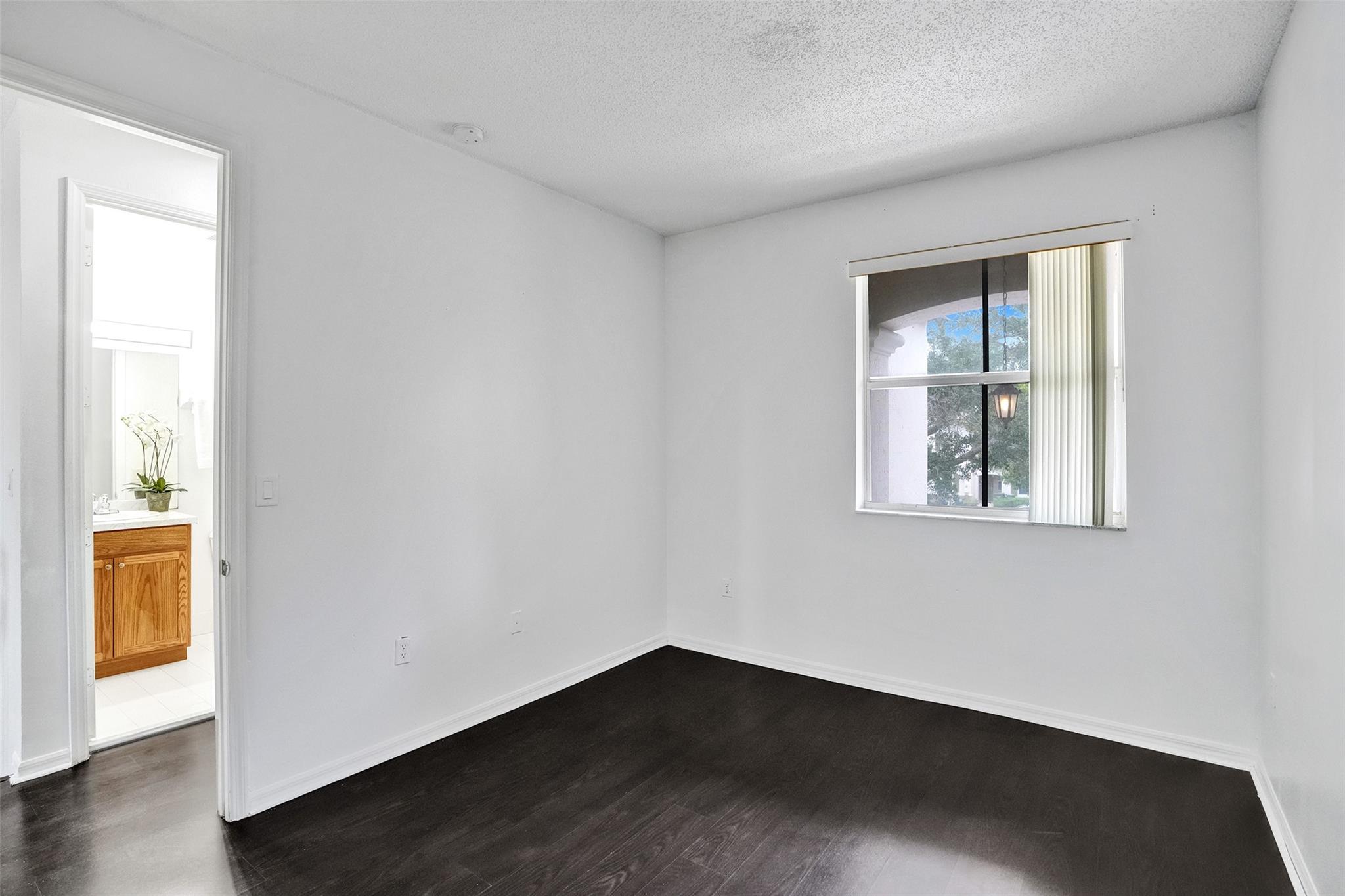 Marbella Cove - Residential