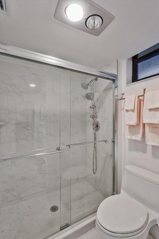 WOODLAND LAKES - Residential