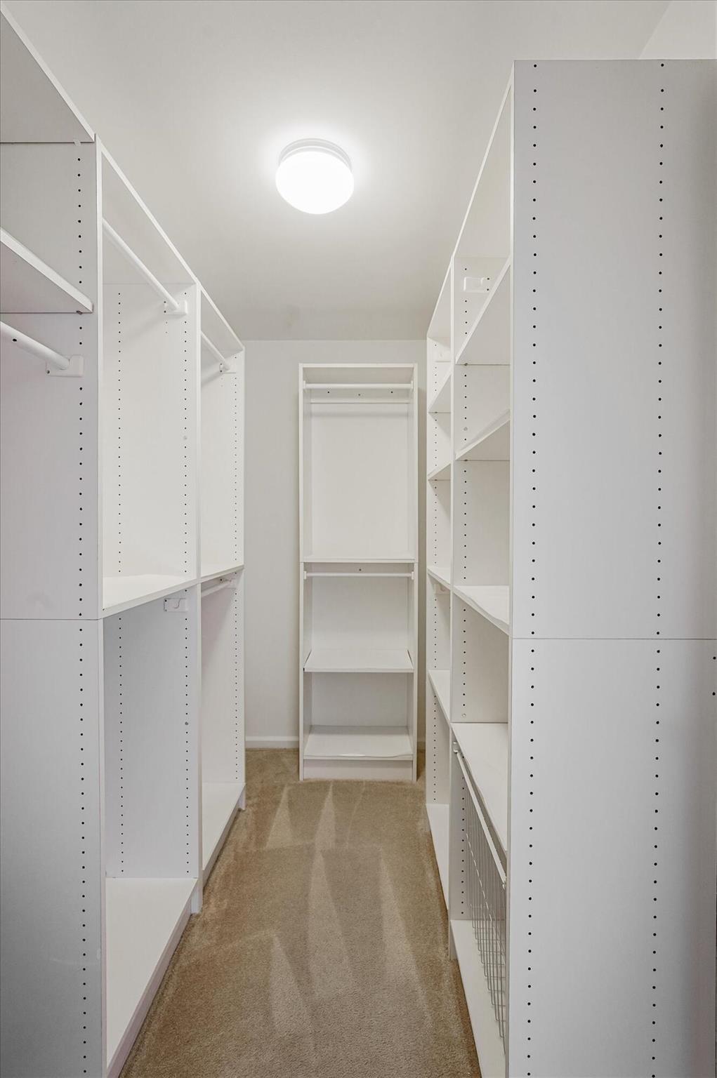 WOODLAND LAKES - Residential