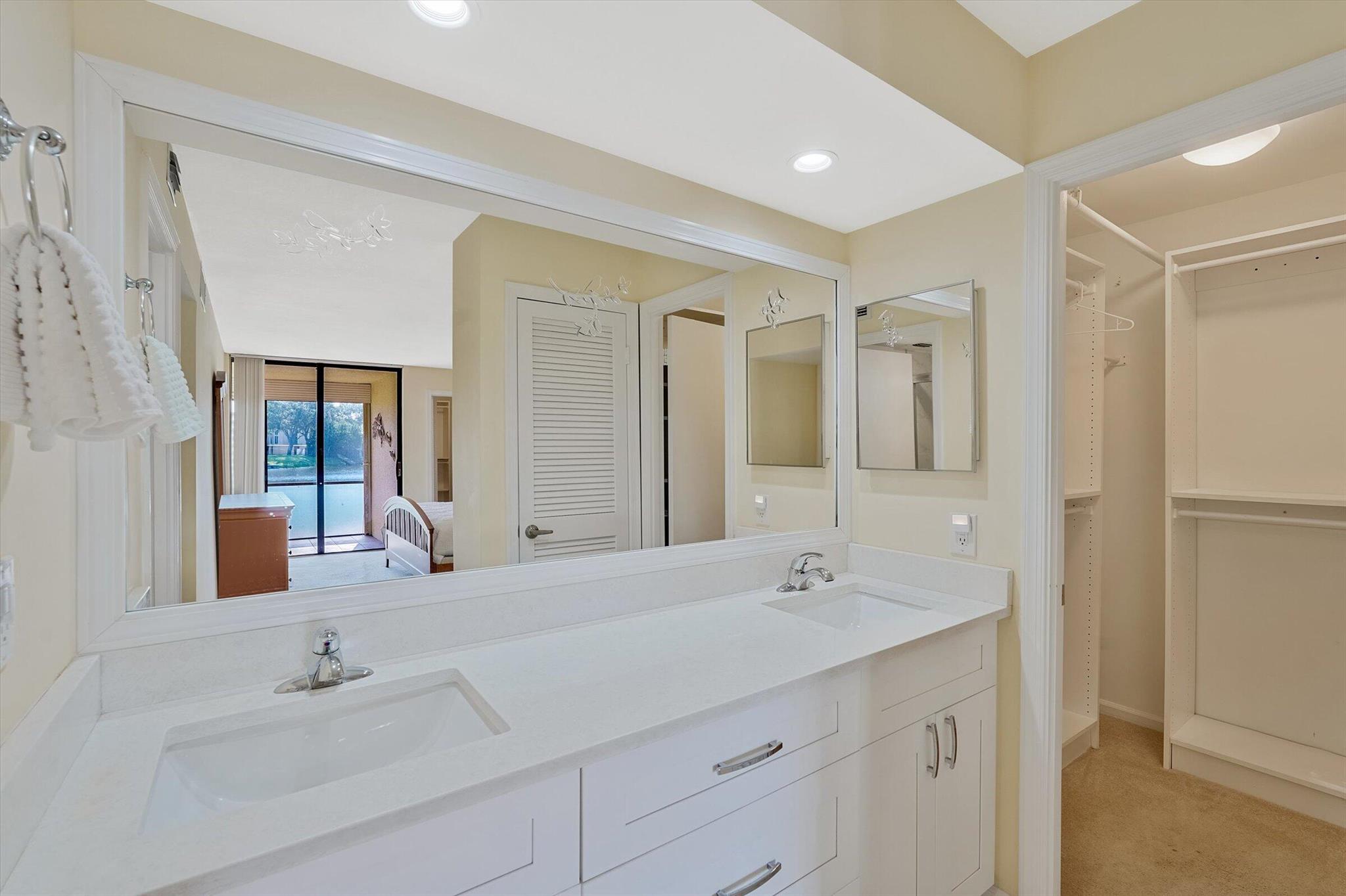 WOODLAND LAKES - Residential