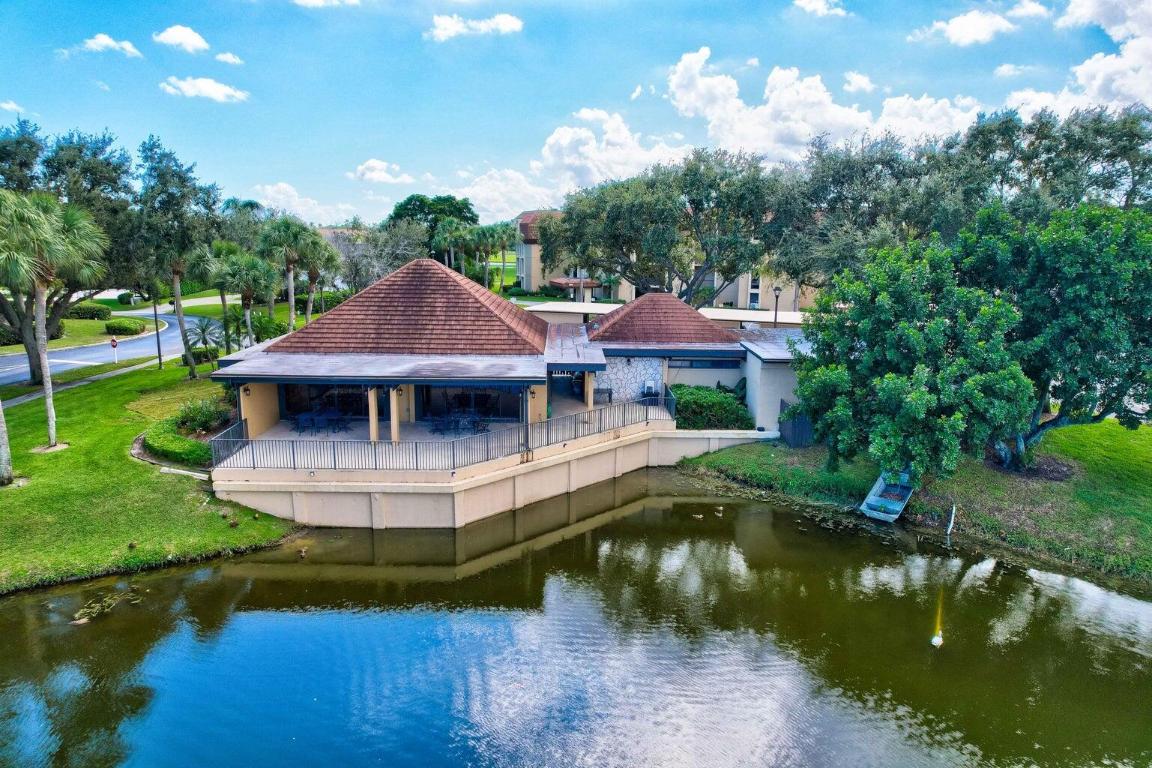 WOODLAND LAKES - Residential